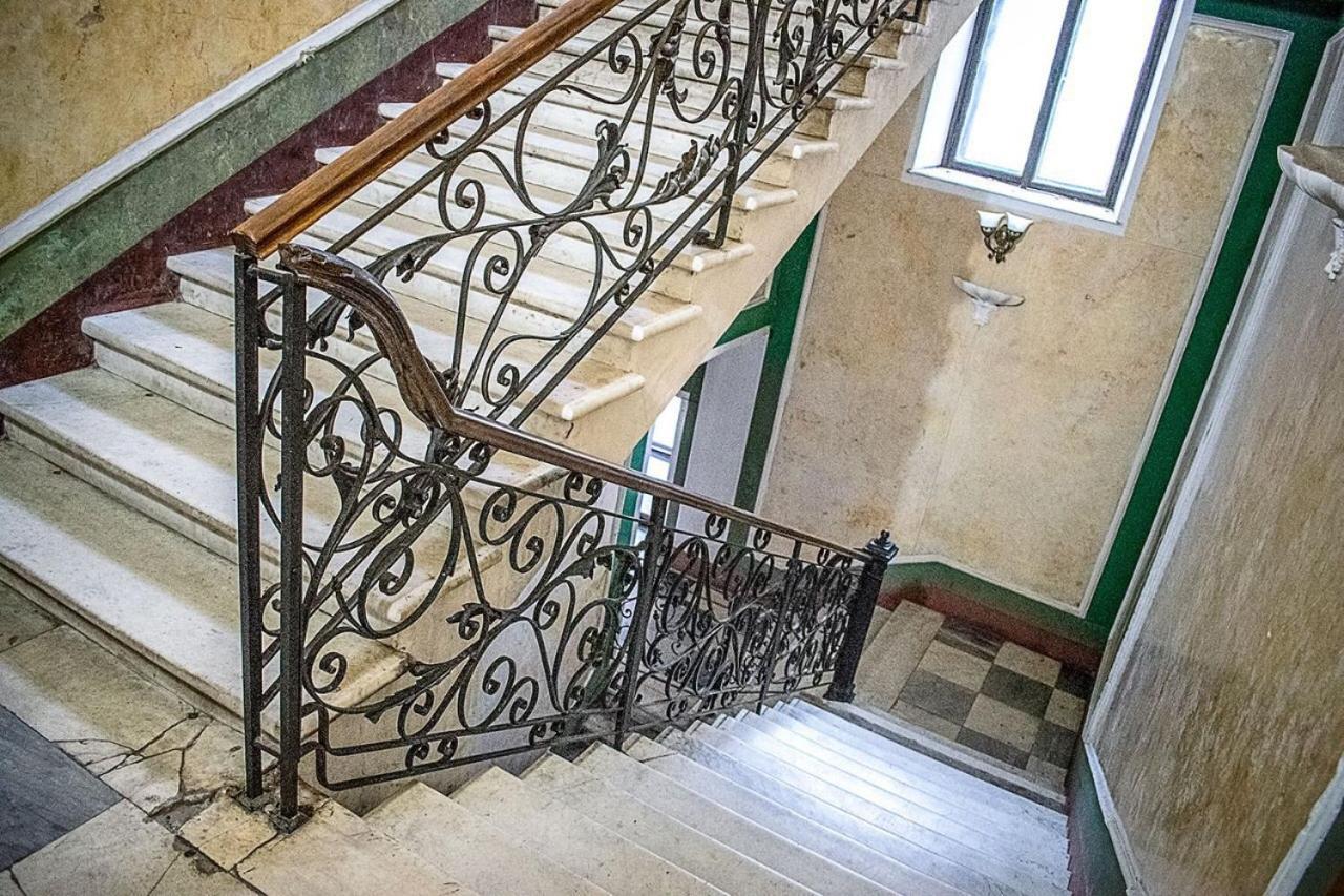 Mini-Hotel In The Very Heart Of Odessa Ngoại thất bức ảnh